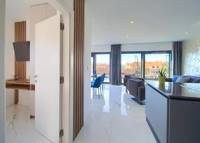 Penthouse Rosa 아파트 말린스카