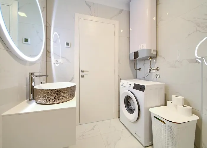 아파트 Penthouse Rosa 말린스카