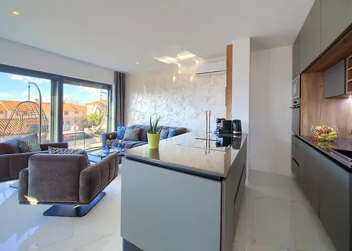 Penthouse Rosa 아파트