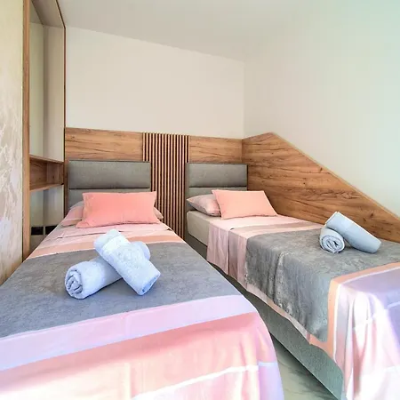 Appartement Penthouse Rosa *