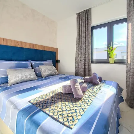 Apartment Penthouse Rosa Malinska