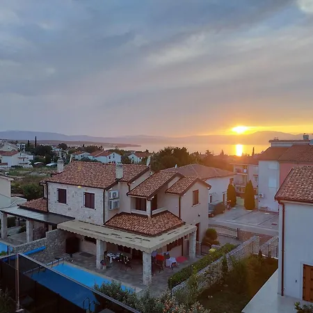 Penthouse Rosa Apartman *
